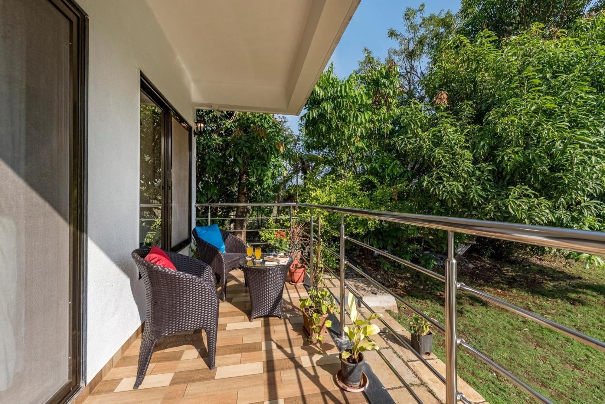 Saffronstays Lakeview Nivara - Farm Stay Villa With Private Pool Near Pune Exterior foto