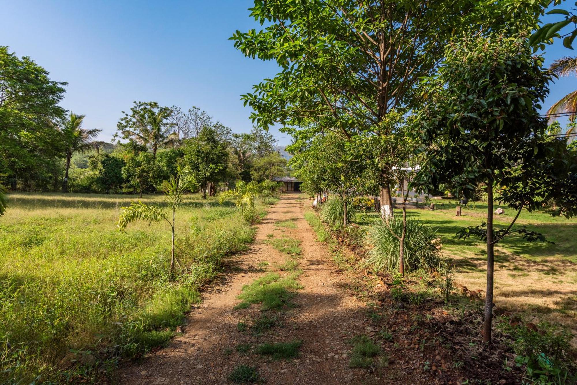 Saffronstays Lakeview Nivara - Farm Stay Villa With Private Pool Near Pune Exterior foto